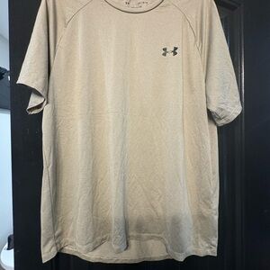 Men’s UA tech tee size large